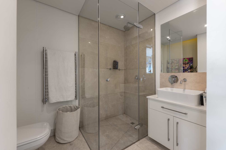 3 Bedroom Property for Sale in Sea Point Western Cape